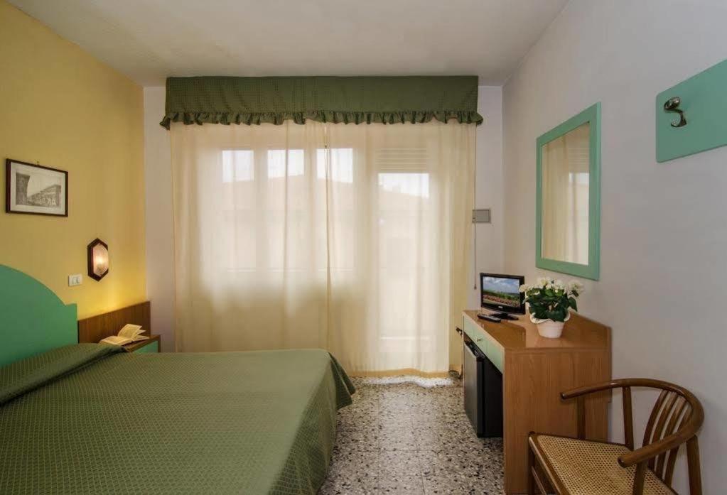 Hotel Stella D'Italia Viareggio Exterior photo
