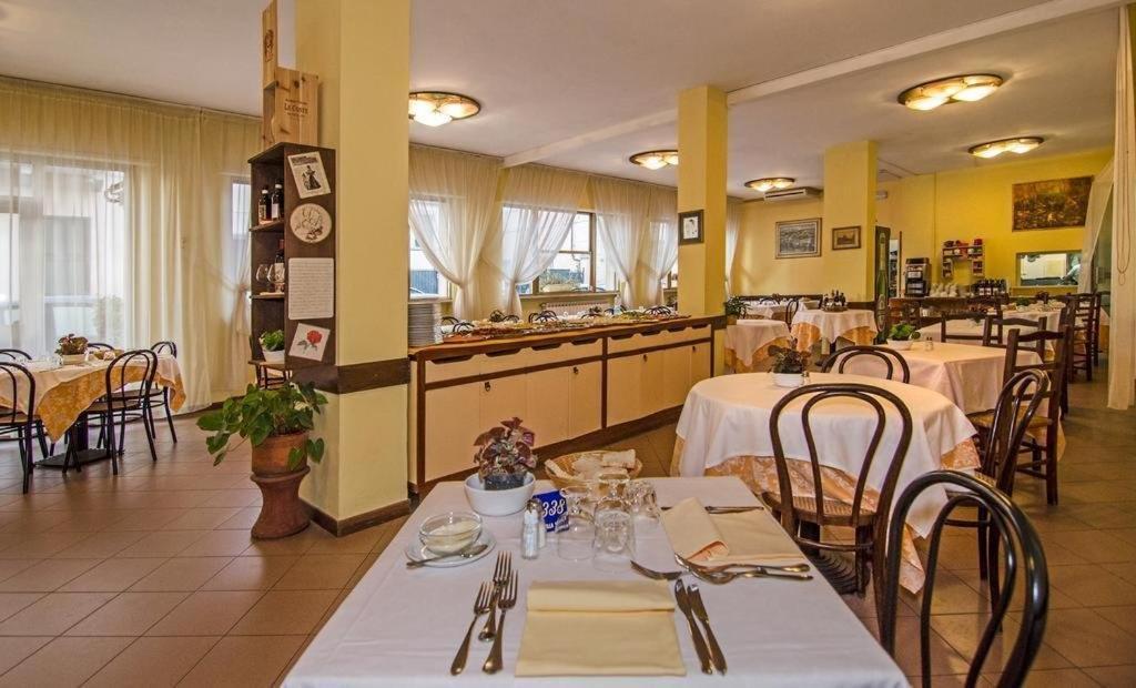 Hotel Stella D'Italia Viareggio Exterior photo