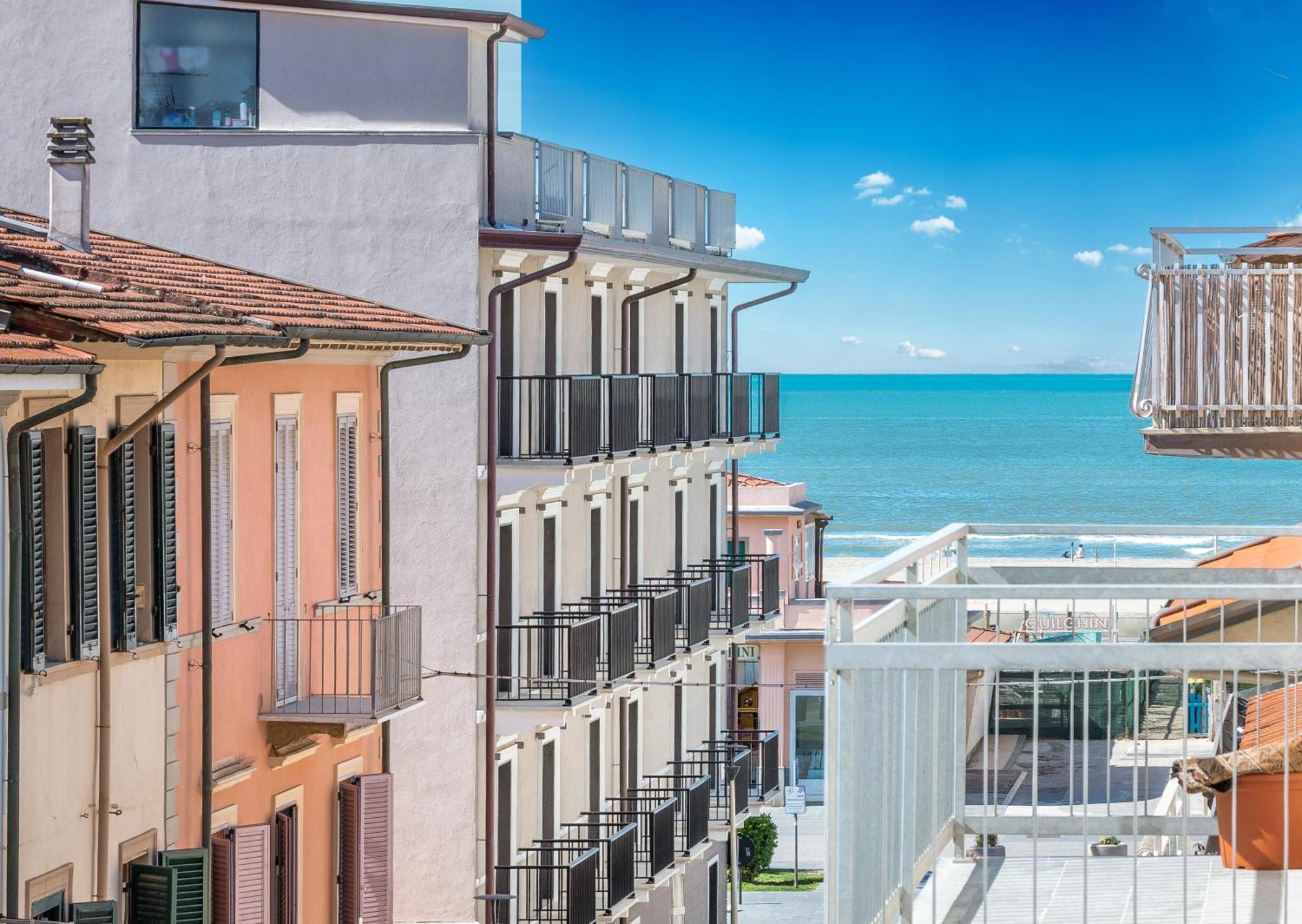 Hotel Stella D'Italia Viareggio Exterior photo