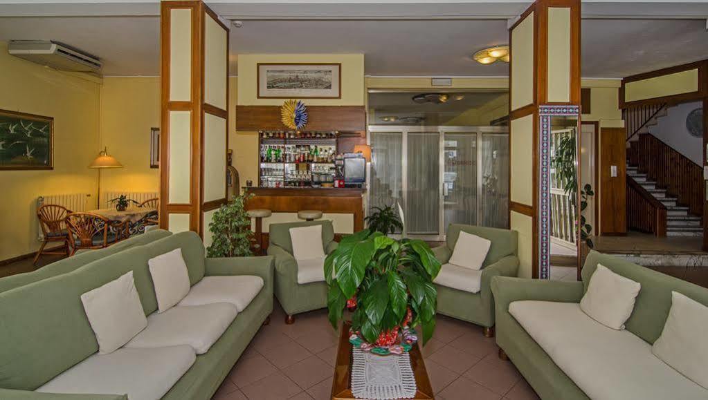 Hotel Stella D'Italia Viareggio Exterior photo